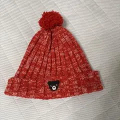 赤いニット帽 ポンポン付き クマ刺繍