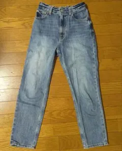 Item thumbnail for item b6010dec-d07f-4d56-94ff-256ce4118f07