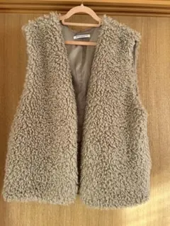 BEAUTY&YOUTH ベージュ ボアベスト