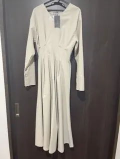 KBF+ ベージュ ロングスリーブワンピース