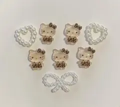 No.335サンリオ　ネイルパーツ　ヒョウ柄　キティ　5個