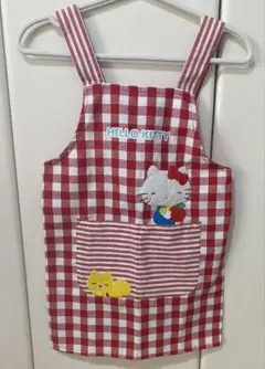 ハローキティ 赤と白のチェックエプロン