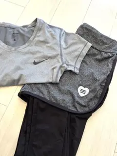 Nike フィットネス用トップス グレー