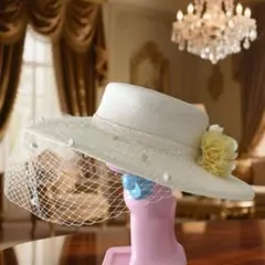 エレガント帽子／ホワイト×取り外し可能コサージュ ホワイト広いつば女優帽