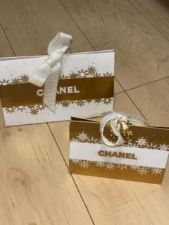 CHANEL ギフトボックス チャーム付き