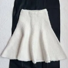 人気完売品✨マチャット ブークレ ニット スカート フレア ミニ アイボリー