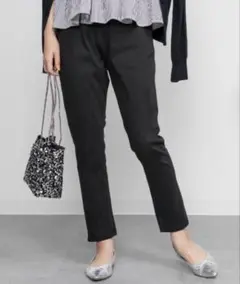 ウエストゴムルーズテーパードパンツ
