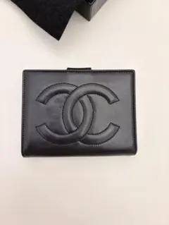 CHANEL 二つ折り財布　コンパクト財布　シャネルのサムネイル