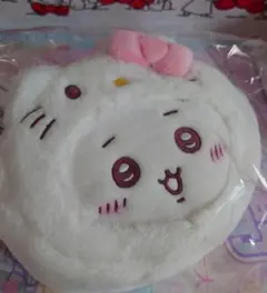 ちいかわ×ハローキティ　ポシェット