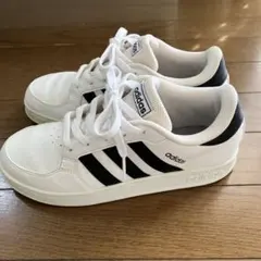 【本日限定】adidas アディダス　スニーカー　24cm レディース　白×黒