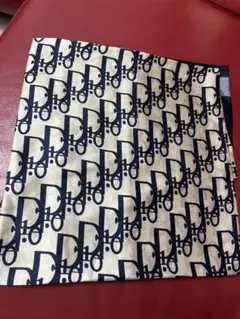 おっきー様専用 GUCCI グッチ ヴィンテージスカーフ バンダナ シルク