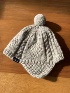 Patagonia グレー ケーブル編み ニット帽