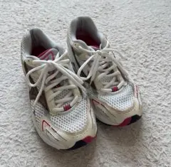 ミズノ　スニーカー　レディース　23.5㎝