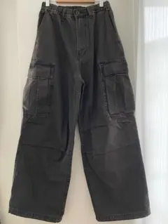 美品！GU ダークグレー カーゴパンツ XS
