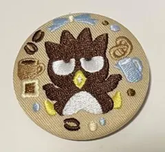 サンリオ　刺繍缶バッチ　ばつ丸