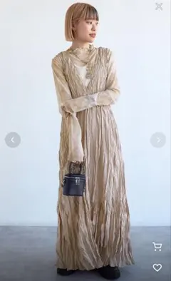 ダブルクローゼット　しわ加工バックリボンカシュクールワンピース　ベージュのサムネイル