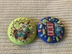 ディズニー刺繍缶ビスケット　缶バッジ　トイストーリー　モンスターズインク