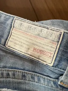 MOUSSY スキニーデニム ライトブルー ダメージあり　24