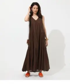 【新品未使用】アズールバイマウジー コットンボイルティアードワンピースブラウンM