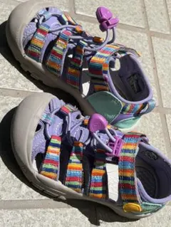 KEEN マルチカラー サンダル
