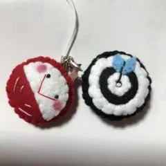 弓道的＆だるまお守り　ハンドメイド　フェルトのサムネイル