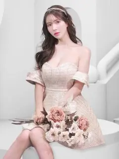 オフショルダー フレアドレス ベージュ系