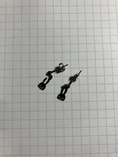 CUNE ピアス　ウサギ　銀色　両耳