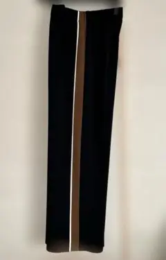 アッシュアールエム　ラインパンツ