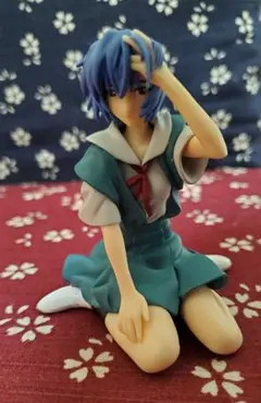 エヴァンゲリオン新劇場版 コレクションフィギュア 綾波レイ 制服