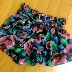 花柄バルーンショートパンツ