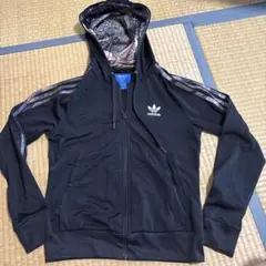 adidas ジャージブラックパーカー フード付き