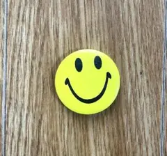 ニコちゃんマーク スマイル 缶バッジ