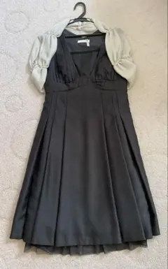 クリーニング済❣️ワンピースドレス黒結婚式エニイシィスanysisオンワード樫山2