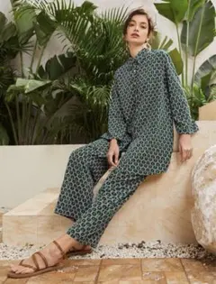 Prints Satin Set シャツトップスとパンツ　セート