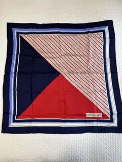 Yves Saint Laurent スカーフ