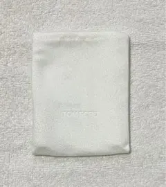 トムフォード　アイシャドウ　ベロア　布　袋　ケース　保護