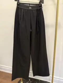 alo 黒 ヨガパンツ サイドポケット付き