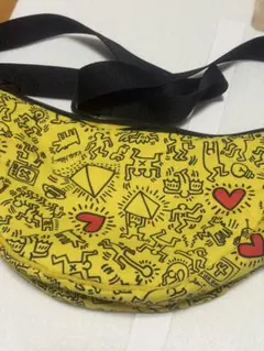 UNIQLO × Keith Haring コラボボディバッグ　ウエスのサムネイル