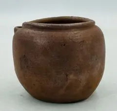 備前焼　壺　※メルカリのみ出品 備前焼 黒褐色の丸型陶器 壺 - メルカリ