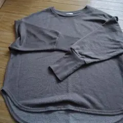 しまむら❤️tal.by yumiブラウン 長袖カットソー 刺繍ロゴ