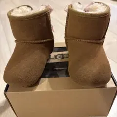 【美品】UGG ブラウン ベビーブーツ リボン付き　12-18M