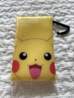 新品　Pokémon ピカチュウ　クリアマルチケース カラビナ付き
