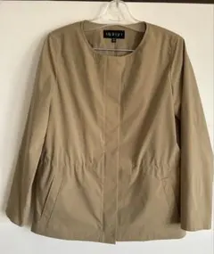 【INDIVI 】インディヴィ ノーカラージャケット ジップアップ ベージュ S