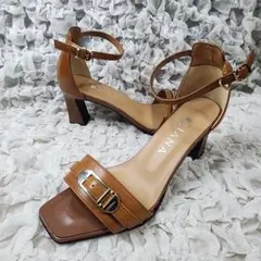 極美品 ダイアナ ストラップ レザー サンダル ベルト ブラウン