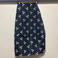 LOEFF 花柄刺繍ベスト ジレ ブラック ワタスゲ - メルカリ