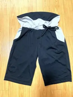 DESCENTE ハーフパンツ Mサイズ 黒とグレー