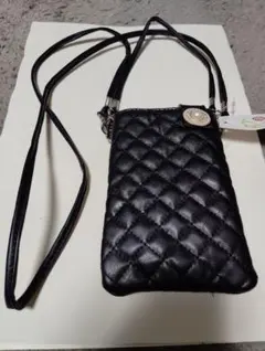 キルティング ブラック携帯ショルダーバッグ