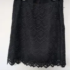 ２３区黒いレースひざ丈スカート（新古品）最終セール価格