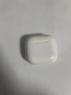 AirPods4本体 ホワイト 充電ケース付き　左耳のみ
