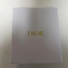 Dior ギフトボックス 香水と付属品